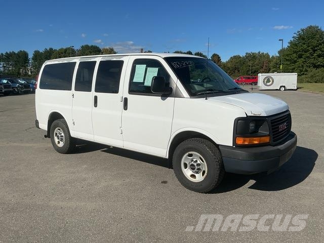 GMC Savana LS 2500 سيارات