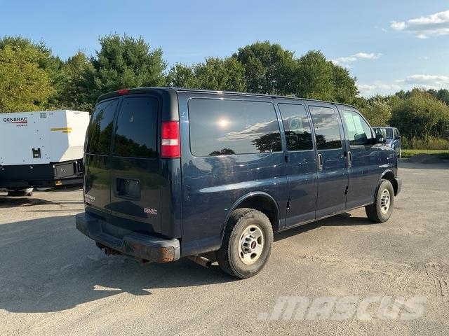 GMC Savana LS 2500 Coches