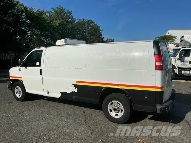GMC Savanna 3500 Kylmä-/Lämpökori kuorma-autot