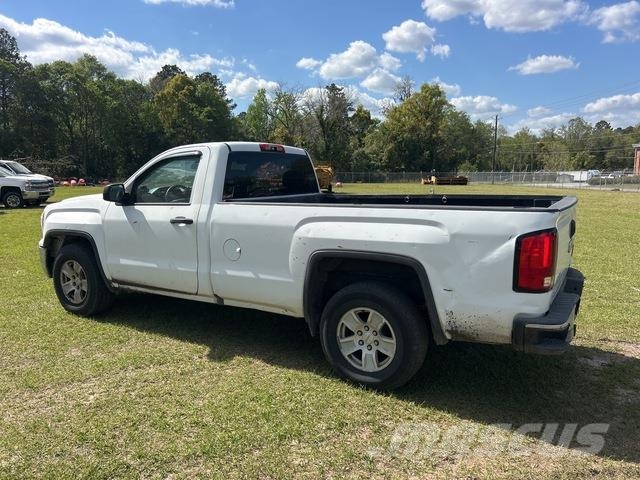 GMC Sierra 1500 Pikapai / Bortiniai sunkvežimiai