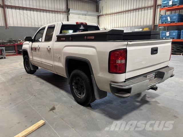 GMC Sierra 1500 皮卡.傳統半斗卡車/側卸板