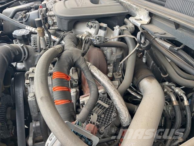 GMC Sierra 3500HD Vieglais kravas automobilis/izkraušana no sāniem