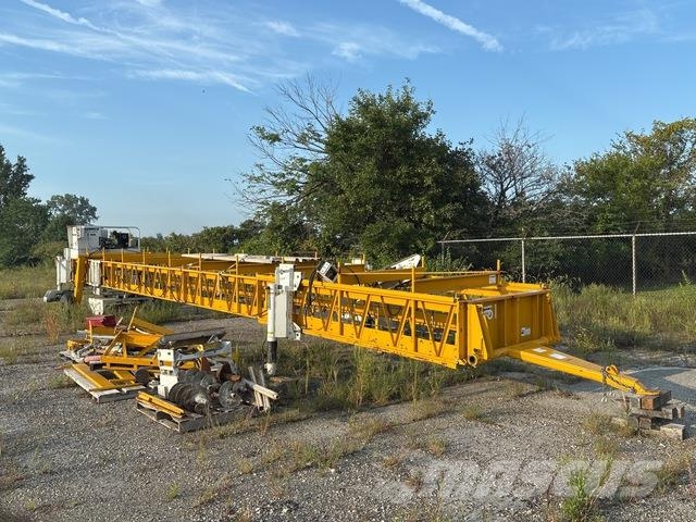 Gomaco C-450 Concrete accessories
