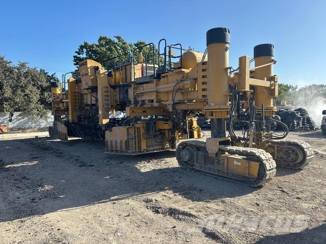 Gomaco GHP-2800 Strassenfertiger