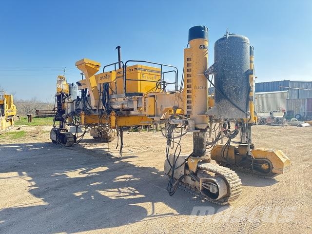 Gomaco GP2400 Concrete pavers