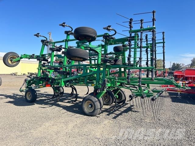 Great Plain 6324UC-09 معدات البناء - غير ذلك