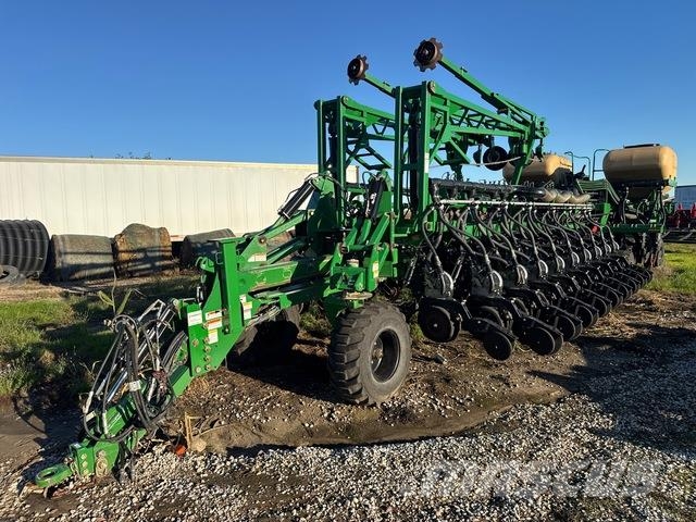 Great Plains YP2425A-48TR معدات بذر