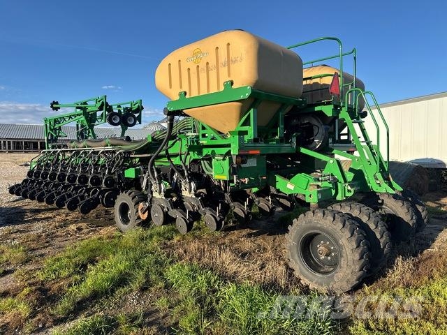 Great Plains YP2425A-48TR معدات بذر