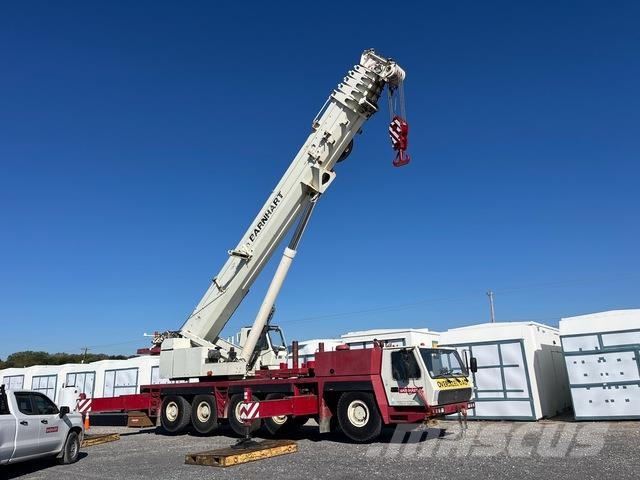 Grove GMK5210 Visurgājēji celtņi