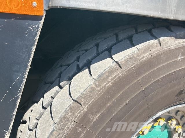 Grove GMK5250XL-1 Всъдеходни кранове