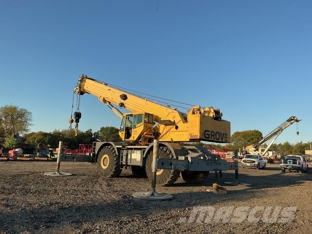 Grove RT800E Celtņi nelīdzenām virsmām