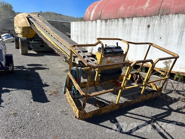 Grove T80 Piattaforme a braccio telescopico