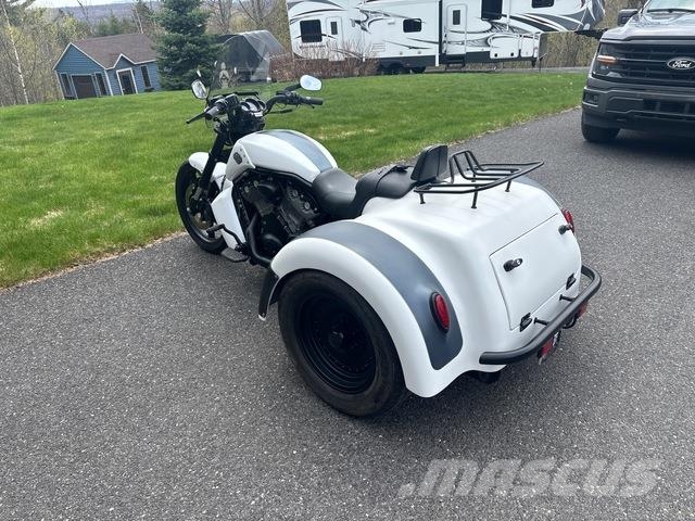 Harley-Davidson VRSCF Otros