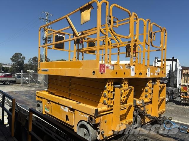 Haulotte Compact12 Makazaste platforme