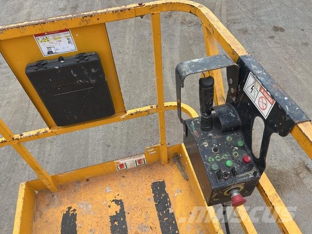 Haulotte Compact12 シザースリフト