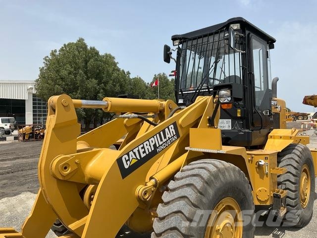 Hindustan Cat 2021F Utovarivači na kotačima