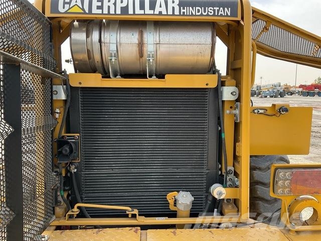 Hindustan Cat 2021F Utovarivači na kotačima