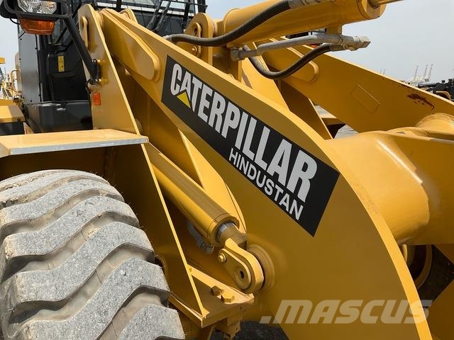 Hindustan Cat 2021F Utovarivači na kotačima