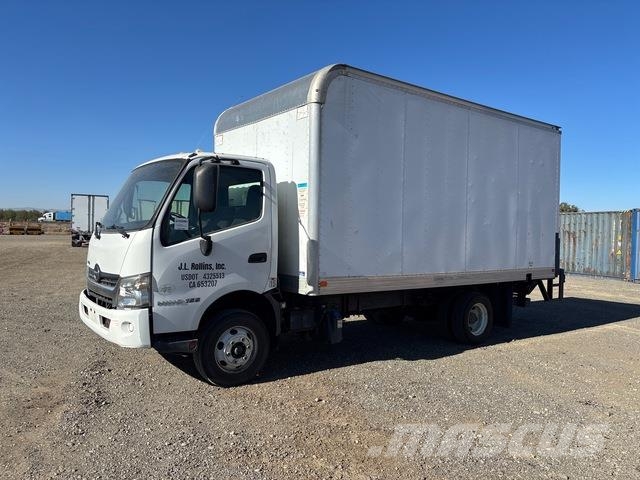 Hino 155 Caminhões baú