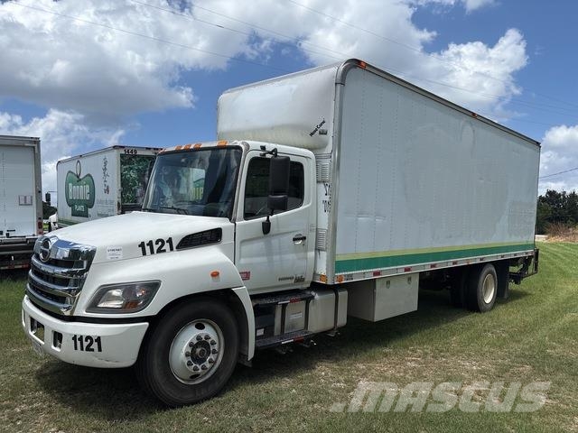 Hino 268 Camiões de caixa fechada