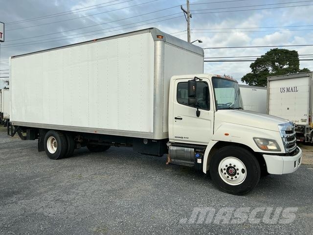Hino 268 Camiones con caja de remolque
