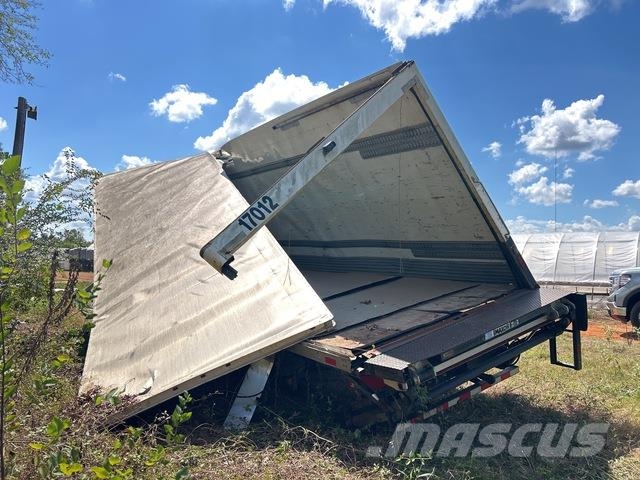 Hino 268 ボックスボディー、ウイング、箱車