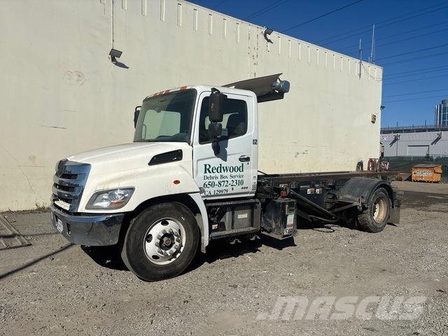 Hino 268 Kravas automašinas konteineru vedeji