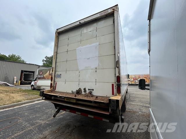 Hino 268 شاحنات ذات هيكل صندوقي
