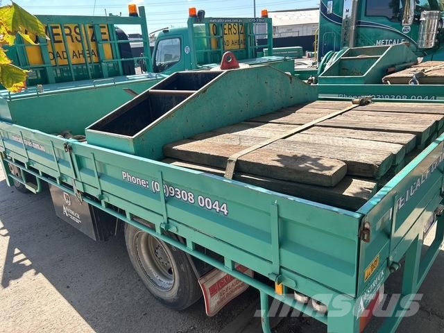Hino 300 917 Flatbed / Dropside trucks