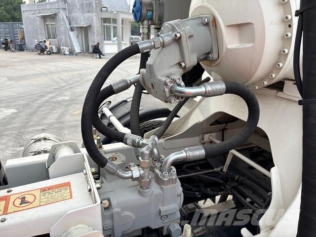 Hino 700 Otros camiones