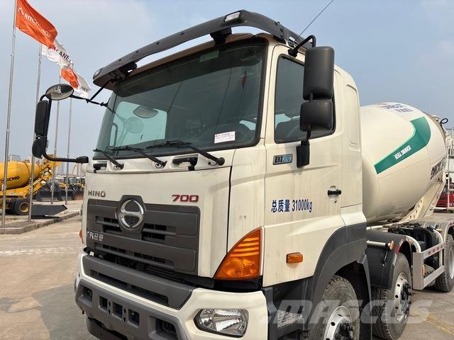 Hino 700 Otros camiones