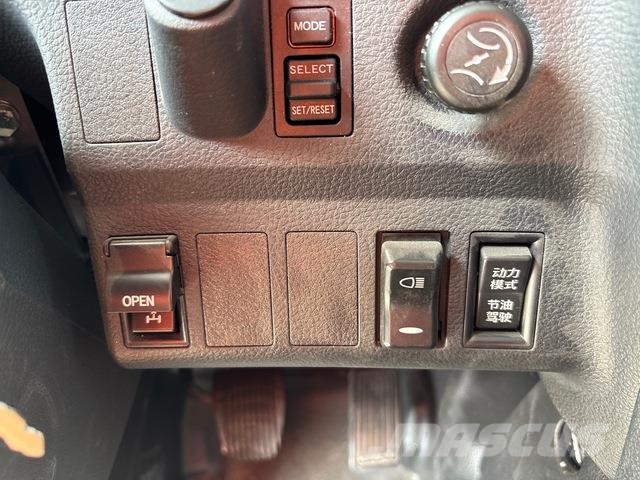 Hino 700 Otros camiones