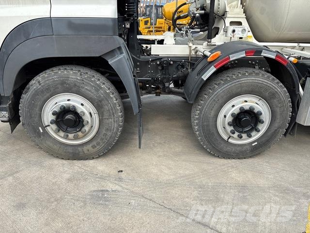 Hino 700 Otros camiones