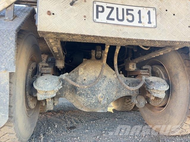 Hino FM1J Camiones aspiradores/combi