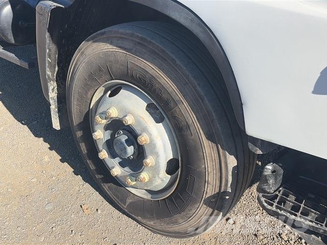 Hino FM1J Camiones aspiradores/combi