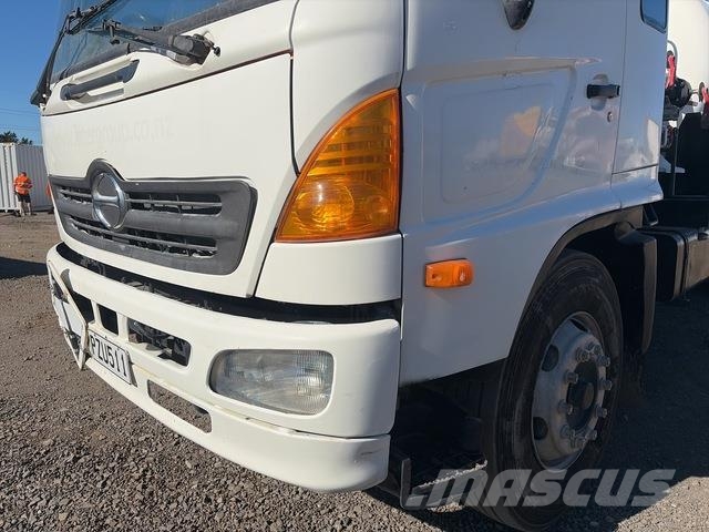 Hino FM1J Camiones aspiradores/combi