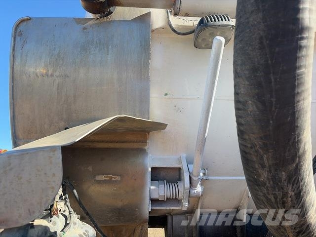 Hino FM1J Camiones aspiradores/combi