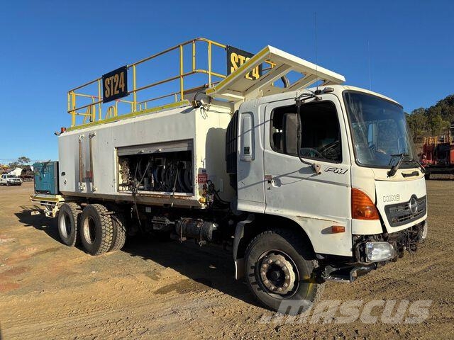 Hino FM1J Autocisterna