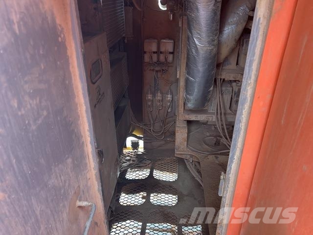 Hitachi EX1900-5 Εκσκαφείς με ερπύστριες
