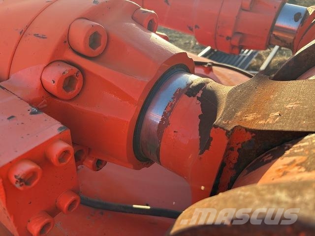 Hitachi EX1900-5 Crawler excavators