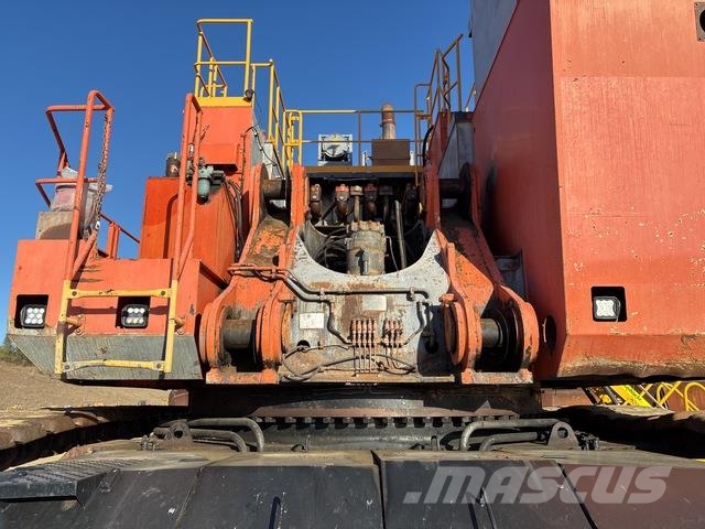 Hitachi EX1900-5 Crawler excavators