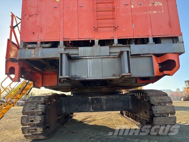 Hitachi EX1900-5 Crawler excavators