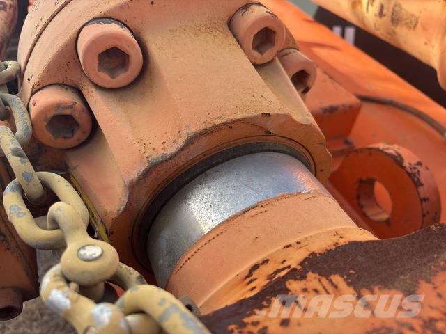 Hitachi EX1900-6 Crawler excavators