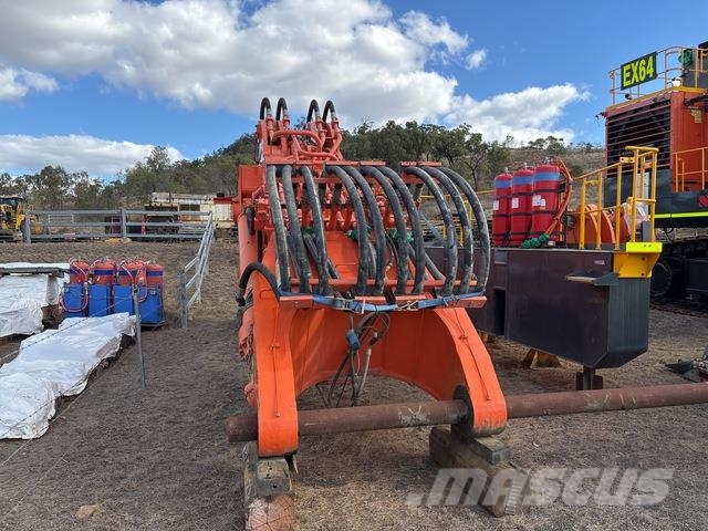 Hitachi EX1900-6 Crawler excavators
