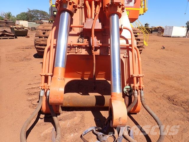 Hitachi EX1900-6 Crawler excavators