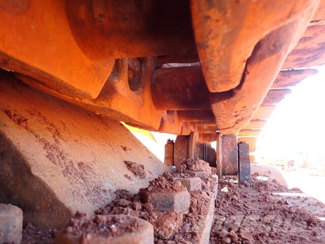 Hitachi EX1900-6 Crawler excavators
