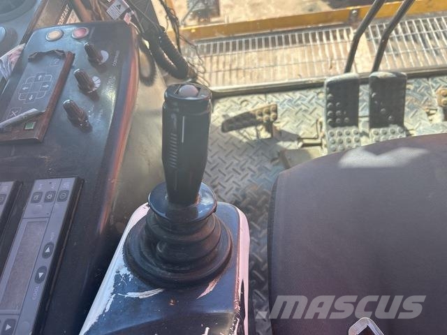 Hitachi EX2600-6BE Roomikekskavaatorid