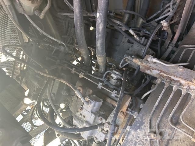 Hitachi EX2600-6BE Roomikekskavaatorid