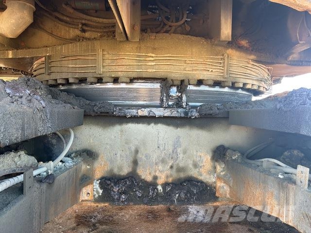 Hitachi EX2600-6BE Roomikekskavaatorid