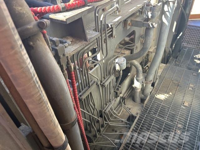 Hitachi EX2600-6BE Roomikekskavaatorid